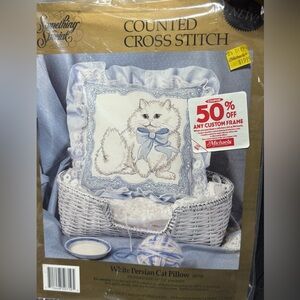 Something Special counted cross stitch white Persian cat pillow 14ct 14”x14”
